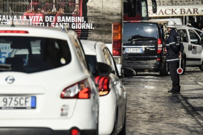 Le Royaume-Uni introduit une nouvelle vignette automobile pour pouvoir conduire en Italie