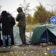 L’armée française enquête sur un véhicule faisant des “doughnuts” dans un camp de migrants