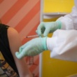 Les vaccins ne suffisent pas : Les pays européens sont exhortés à agir contre la variante Omicron