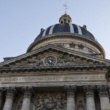 L’Académie française combat le gouvernement au sujet de l’anglais sur les cartes d’identité