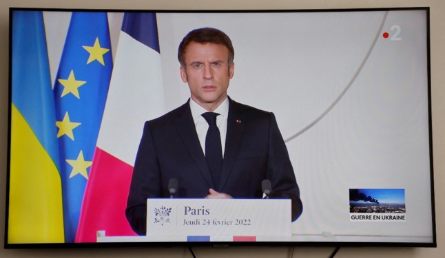 Macron promet une réponse 
