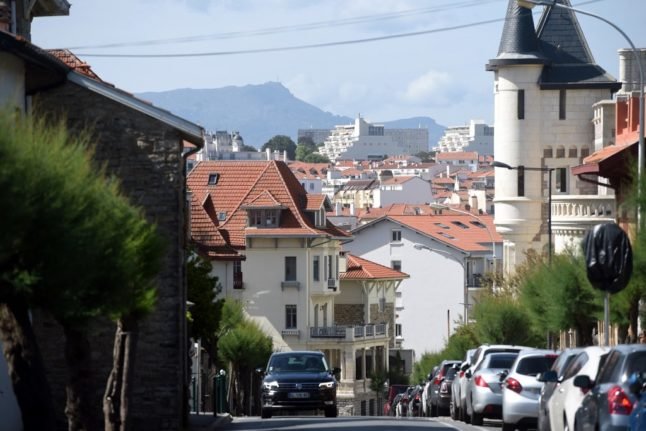 Biarritz est une ville populaire auprès des touristes français et étrangers. Elle va introduire de nouvelles règles strictes sur les locations de vacances à partir de juin.