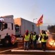 Les camionneurs français appellent à manifester pour protester contre un plan d’aide financière “insuffisant”.