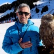 Rencontrez l’écologiste qui skie avec des aigles pour les protéger
