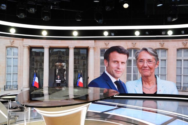 À l'intérieur de la France : drame politique, accents français douteux et salades