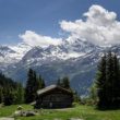 Deux alpinistes tués et 9 blessés dans une chute de glace dans les montagnes suisses