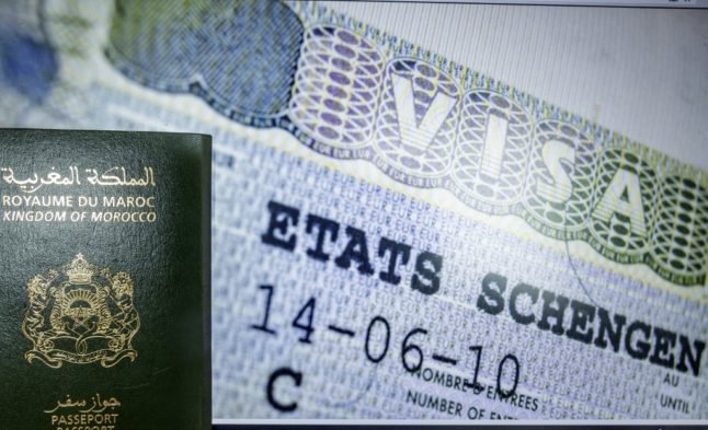 RÉVÉLATION : L'UE prévoit une procédure de demande de visa Schengen exclusivement numérique