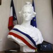 La France intérieure : Des icônes françaises, des députés turbulents et le chaos des voyages