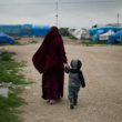 La France rapatrie 51 femmes et enfants des camps en Syrie