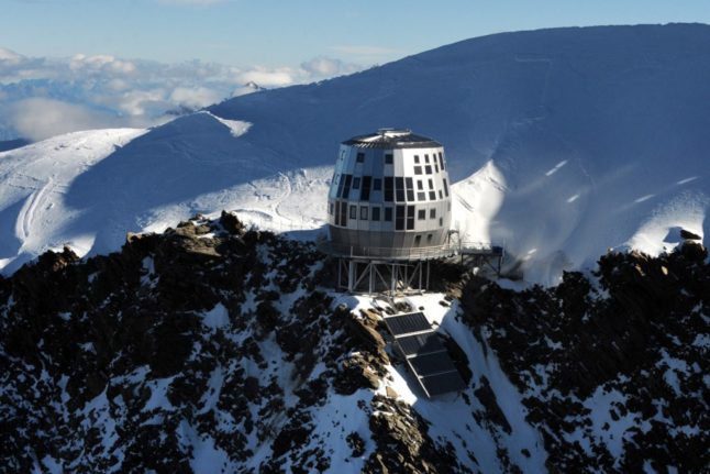 Le Mont Blanc, frappé par la sécheresse, ferme des refuges pour dissuader les randonneurs.