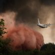 Les pompiers maîtrisent les incendies en France mais la prudence est de mise