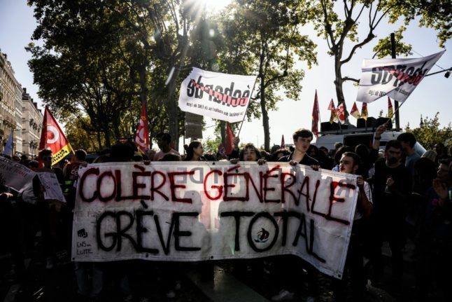 AVIS: la grève française de mardi était un pétard mouillé, mais de vrais feux d'artifice sont inévitables