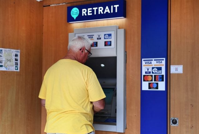 Ce que vous pouvez vous attendre à payer en frais à votre banque française