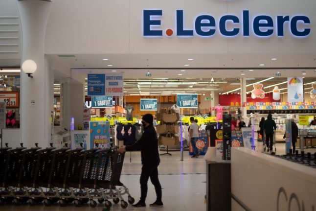 Le supermarché le moins cher de France se lance dans le commerce de proximité.