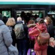 Trains, écoles et poubelles : à quoi s’attendre des grèves de mardi en France