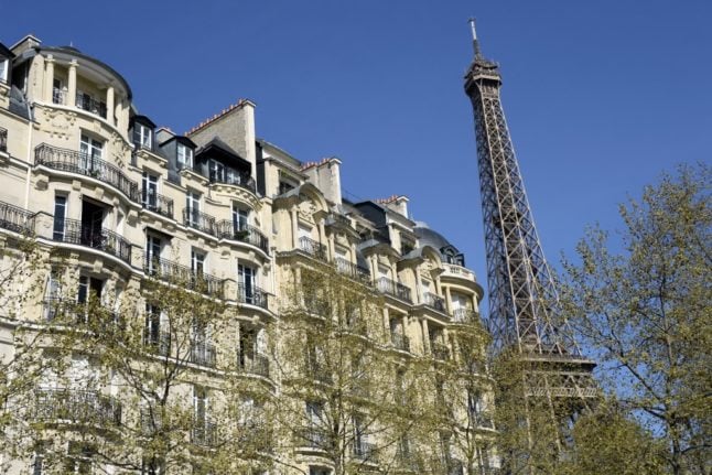 Le maire de Paris annonce une augmentation de plus de 50 % des taxes foncières