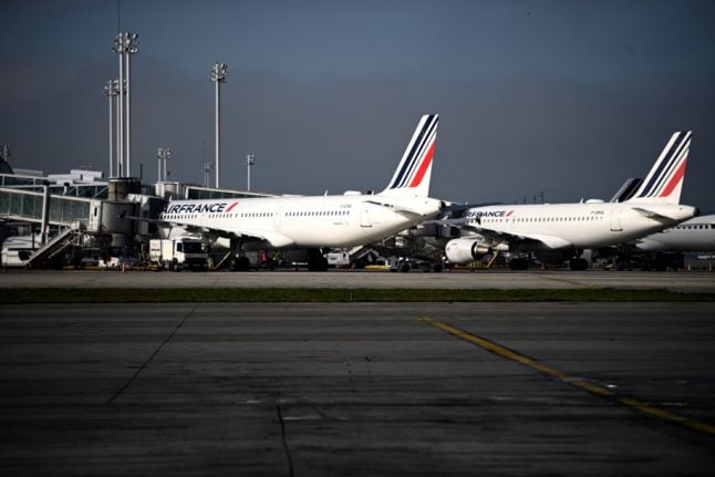 Les salariés d'Air France menacent de faire grève pour les fêtes de fin d'année