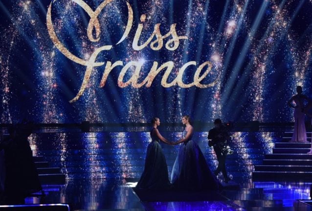 La justice française soutient Miss France contre les féministes